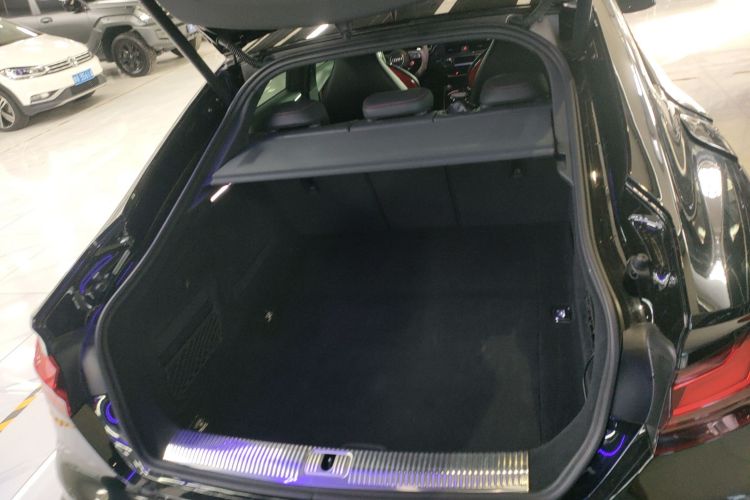 奥迪RS 5 2020款 RS 5 2.9T Sportback机舱底盘23