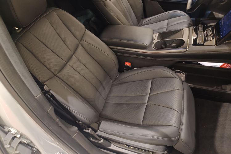 蔚来ES8 2020款 415KM 签名版 六座版局部细节41