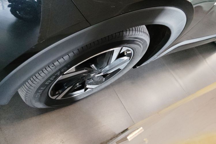 哪吒汽车 哪吒X 2023款 500 Lite车身外观6007