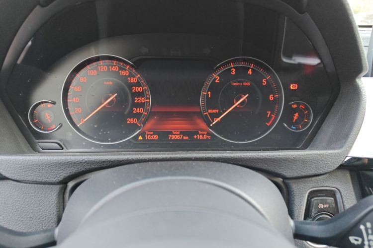 宝马3系GT 2019款 320i M运动型中控内饰14