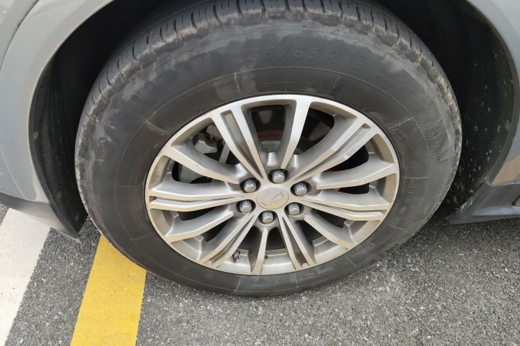 凯迪拉克XT5 2018款 28T 四驱豪华型车身外观6007