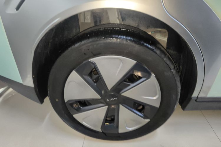 埃安 AION Y 2023款 Younger车身外观6003