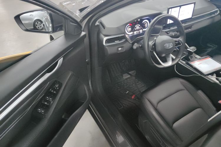 吉利汽车 帝豪 2025款 第4代 1.5L CVT龙腾版中控内饰20