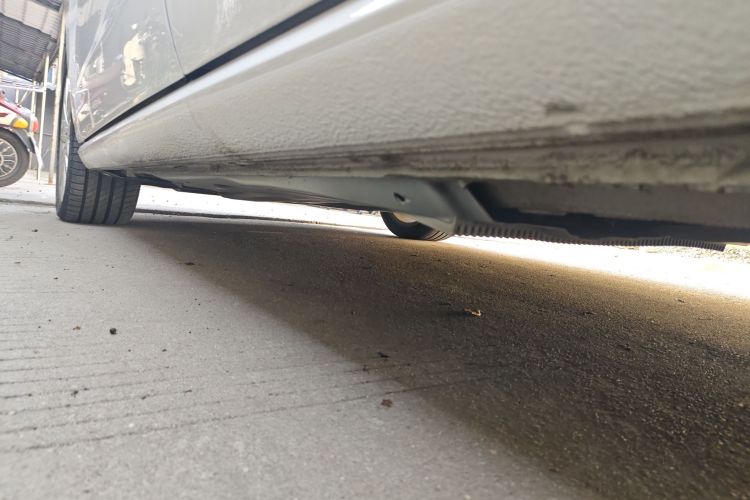 大众 高尔夫·嘉旅 2018款 2周年纪念版 280TSI 自动豪华型局部细节9003