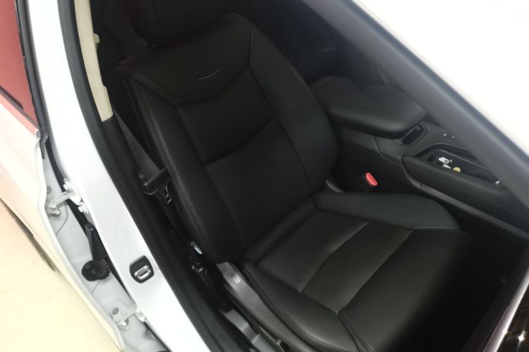 凯迪拉克XT5 2017款 周年庆版 25T 豪华型局部细节41