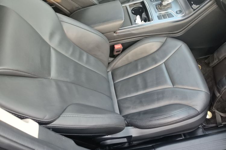 红旗H5 2022款 经典款 1.5T DCT旗悦版局部细节41