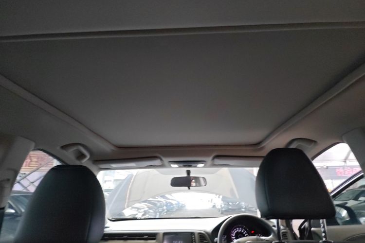 本田 缤智 2019款 220 TURBO CVT精英版 国V局部细节22