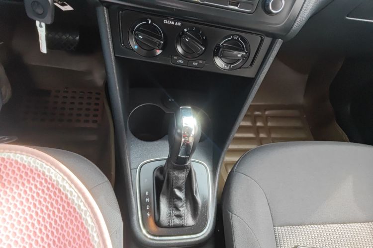 大众 Polo 2016款 1.4L 自动风尚型局部细节18