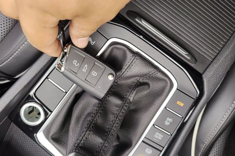 大众 速腾 2023款 200TSI DSG超越版中控内饰11