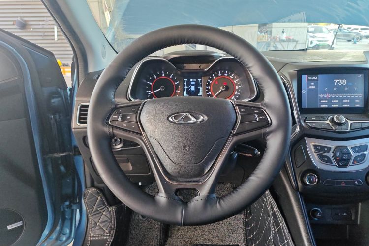 奇瑞 艾瑞泽5 2016款 1.5L 手动领锐版中控内饰13