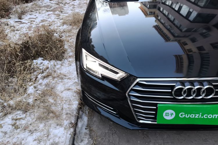 奥迪A4L 2018款 30周年年型 40 TFSI 进取型车身外观8