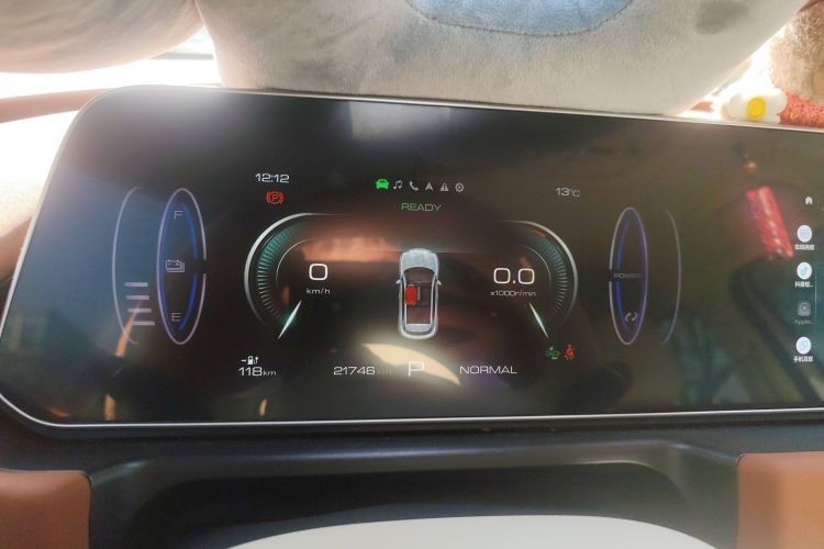 欧拉好猫 2023款 401km标准续航 豪华型 磷酸铁锂中控内饰14