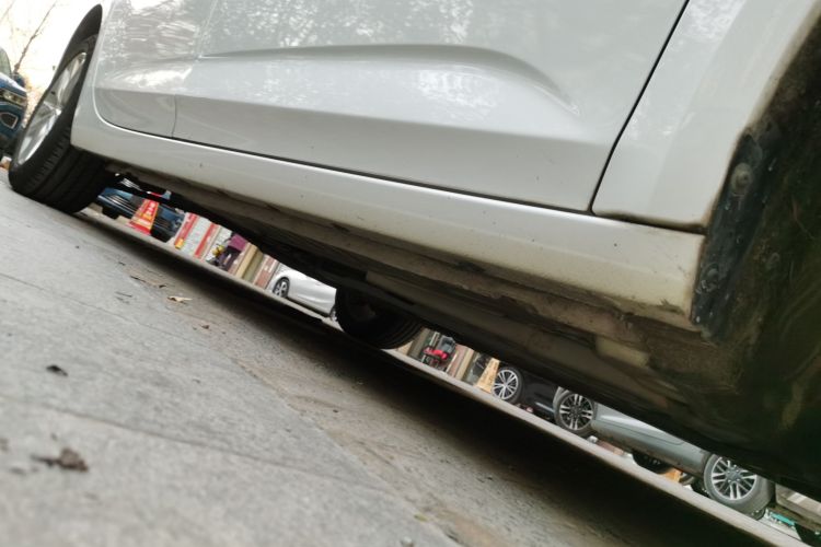 别克 威朗 2019款 三厢 20T 双离合豪华型局部细节9001