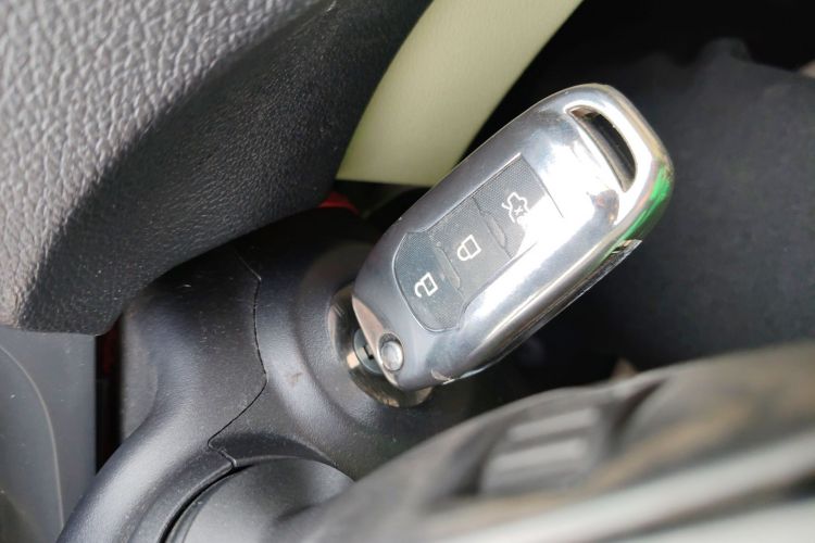 福特 福睿斯 2017款 改款 1.5L 手动舒适型中控内饰11