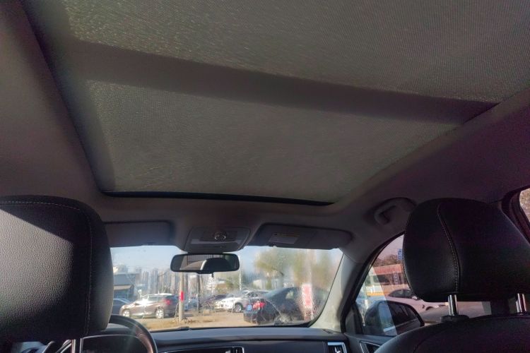 荣威RX5 2016款 30T 两驱自动互联网智享版中控内饰22