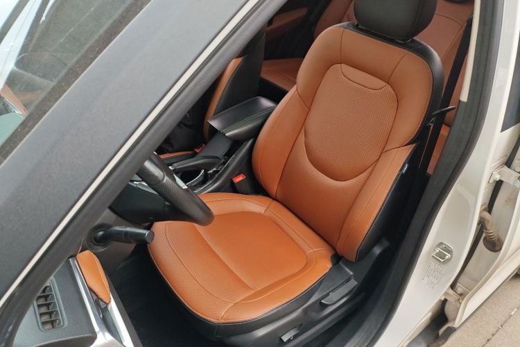 宝骏510 2017款 1.5L 手动豪华型局部细节19