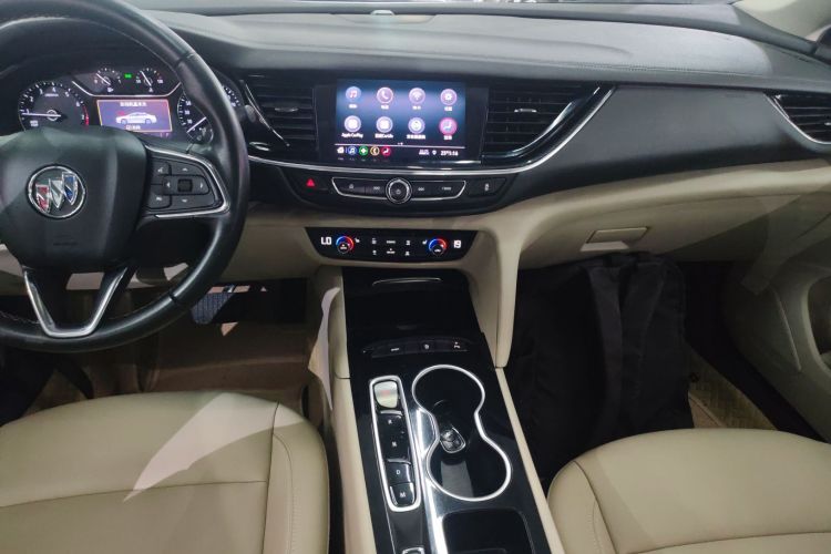 别克 君威 2020款 552T 精英型中控内饰16