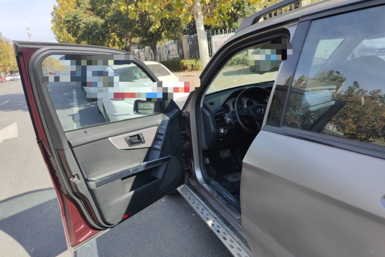 奔驰GLK级(进口) 2011款 GLK 300 4MATIC 动感型中控内饰7003