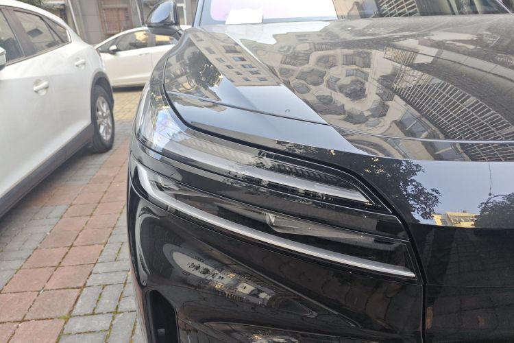 乐道L90 2025款 Ultra 六座版车身外观8