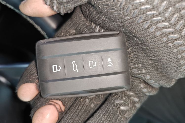 坦克300 2022款 2.0T 坦克游侠中控内饰11