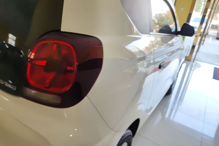 荣威 科莱威CLEVER 2021款 302km新四座超能版车身外观9