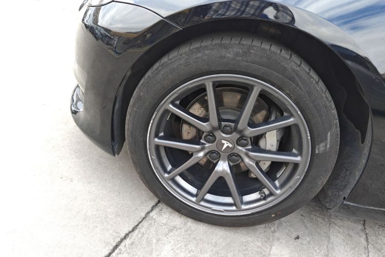 特斯拉 Model 3 2021款 标准续航后驱升级版 3D6车身外观6007