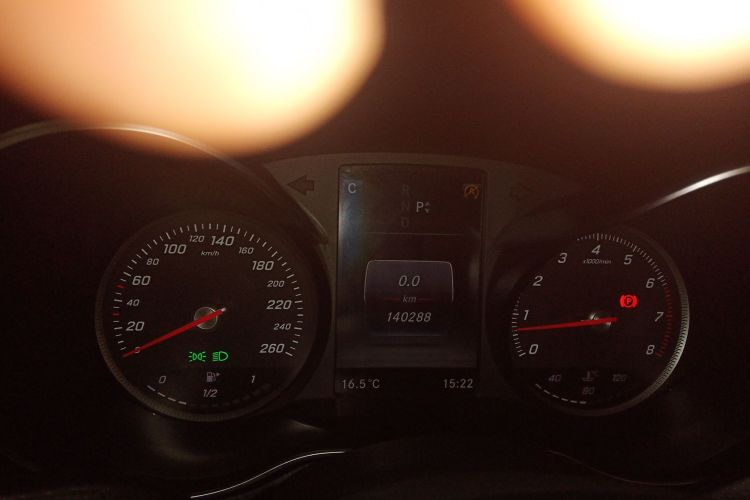 奔驰C级 2016款 C 180 L局部细节14