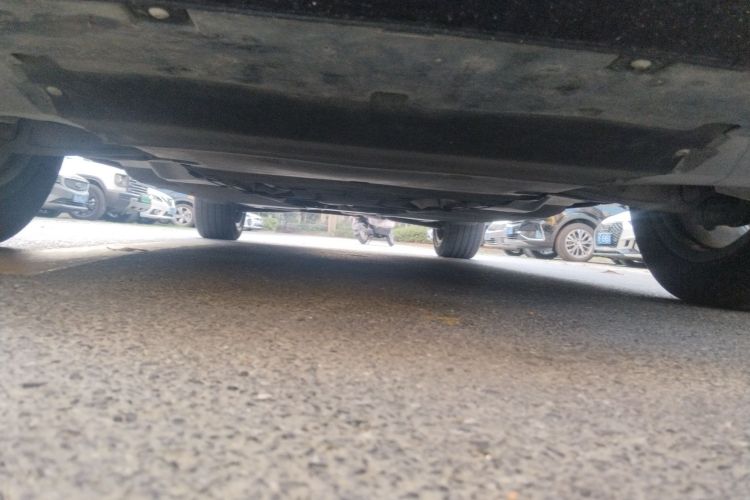 奥迪Q5L 2020款 40 TFSI 荣享时尚型局部细节9008