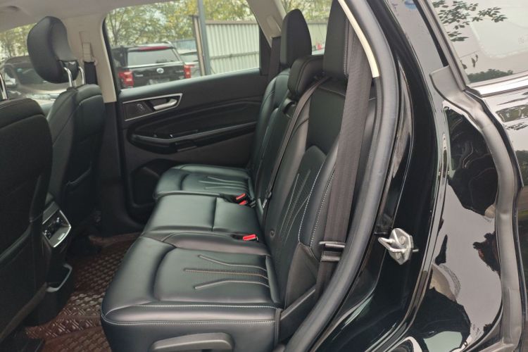 福特 锐界 2022款 PLUS EcoBoost 245 四驱铂锐型 7座中控内饰21