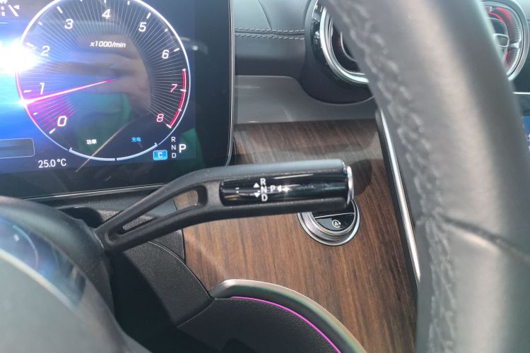 奔驰C级 2023款 C 260 L中控内饰18