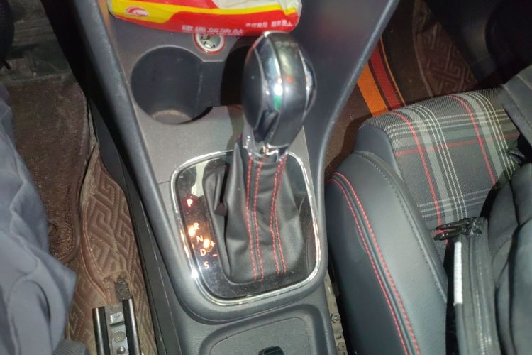 大众 Polo 2016款 1.4TSI GTI中控内饰18