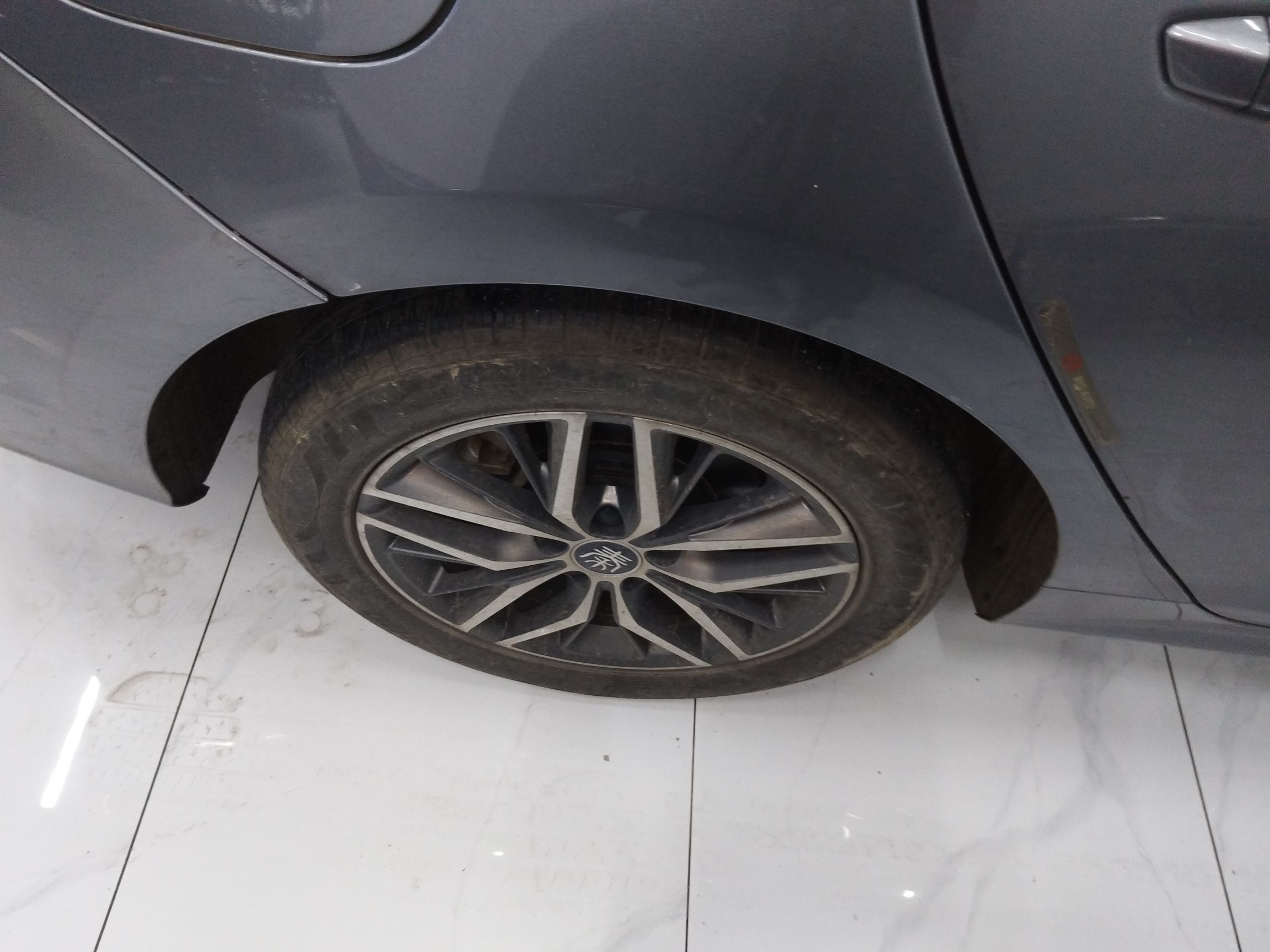 比亚迪 秦PLUS 2021款 EV 400KM 豪华型