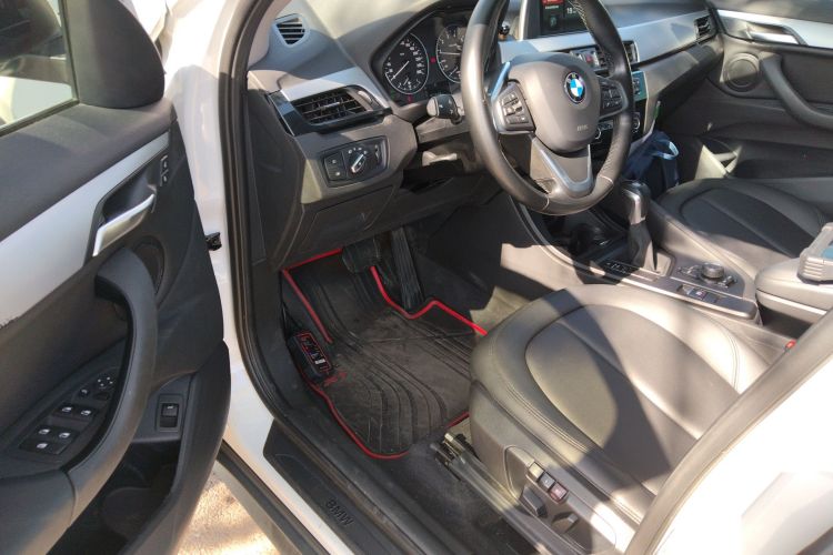 宝马X1 2018款 sDrive20Li 领先型中控内饰20