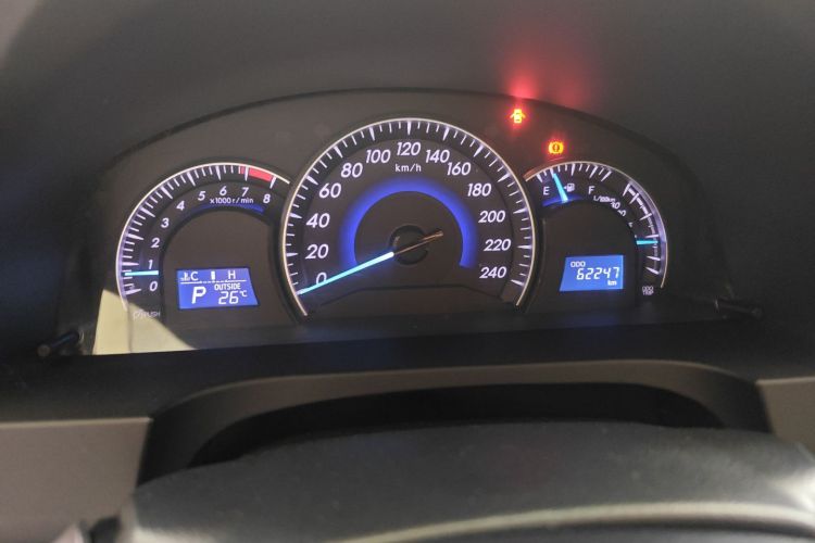 丰田 凯美瑞 2016款 2.0E 十周年纪念精英版中控内饰14