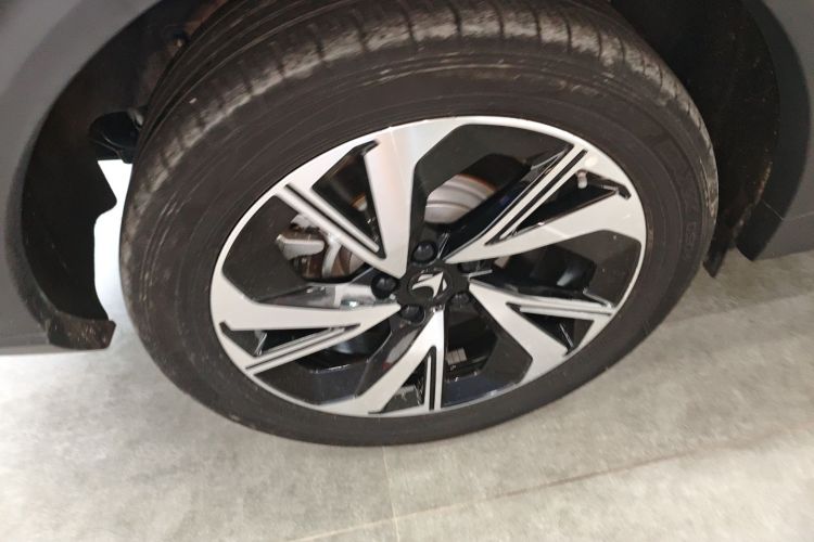 ARCFOX极狐 极狐 阿尔法T(ARCFOX αT) 2023款 480 森林版 175kW车身外观56