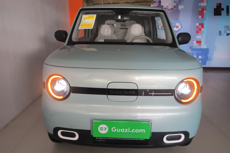 吉利银河 熊猫 2025款 210km 元气熊车身外观2