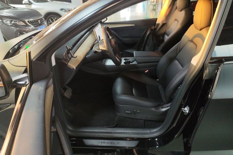 特斯拉 Model Y 2021款 长续航全轮驱动版 3D7中控内饰7003
