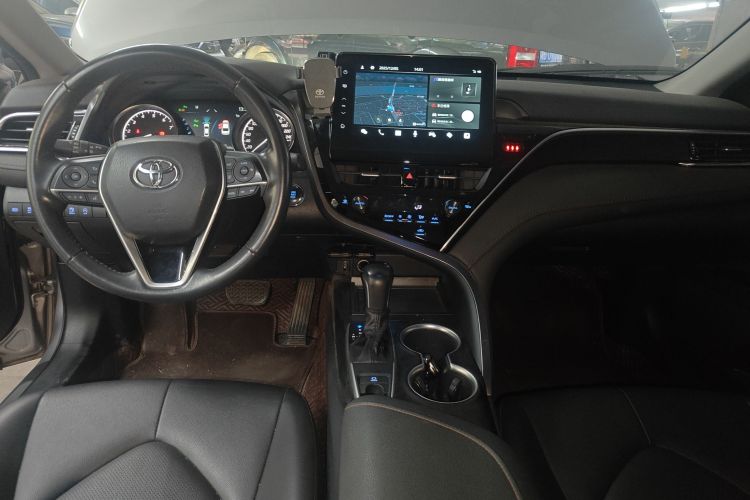 丰田 凯美瑞 2021款 2.0G 豪华版中控内饰12