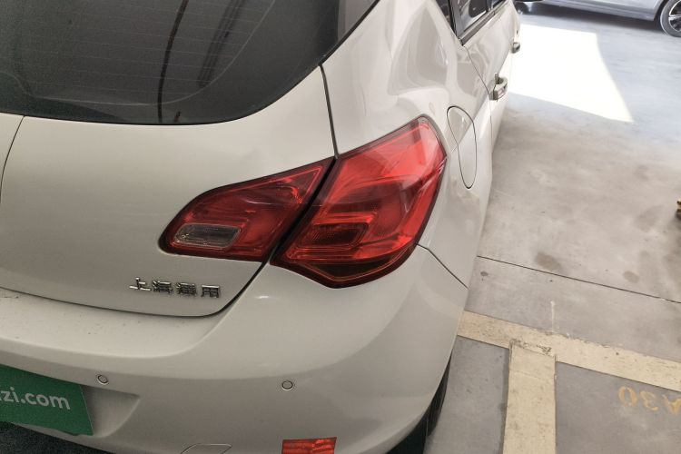 别克 英朗 2014款 XT 1.6L 自动时尚版车身外观6006