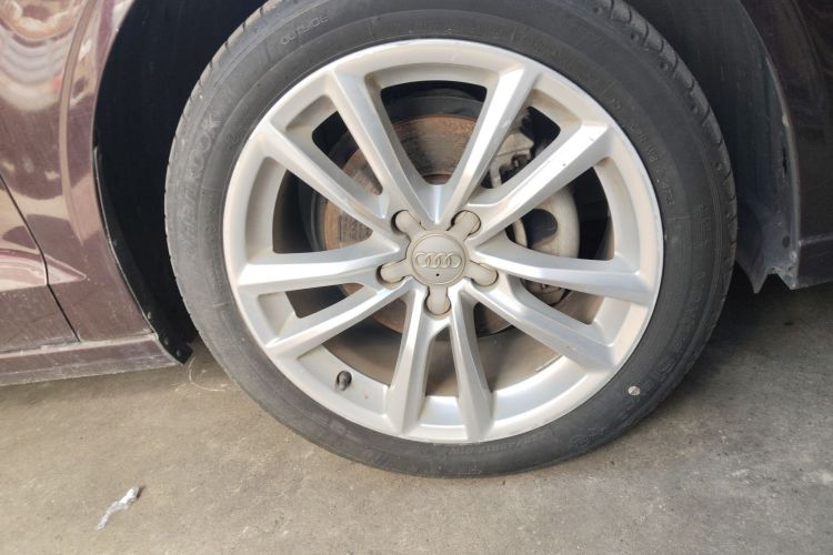 奥迪A3 2018款 30周年年型 Limousine 35 TFSI 进取型车身外观10