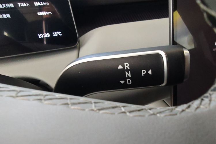 蔚来ET5 2025款 75kWh中控内饰18