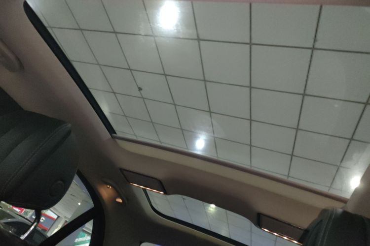 奔驰C级 2021款 C 260 L 运动版局部细节22