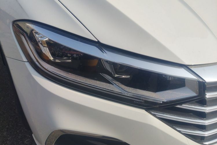 大众 朗逸 2023款 1.5L 自动五百万版车身外观8