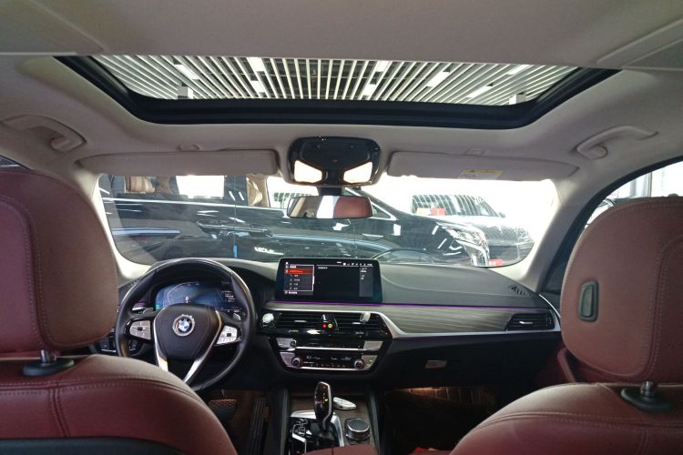 宝马5系 2023款 530Li 领先型 豪华套装中控内饰22