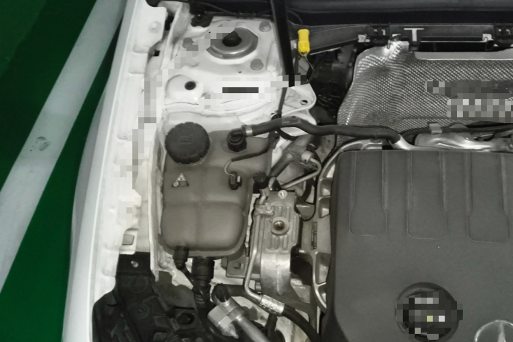 奔驰A级 2022款 改款三 A 200 L 运动轿车时尚型局部细节9006