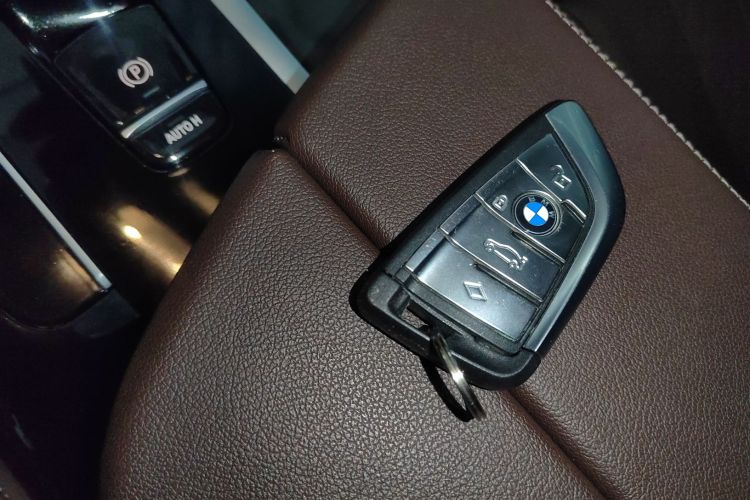 宝马5系 2021款 改款 530Li 尊享型 豪华套装中控内饰11