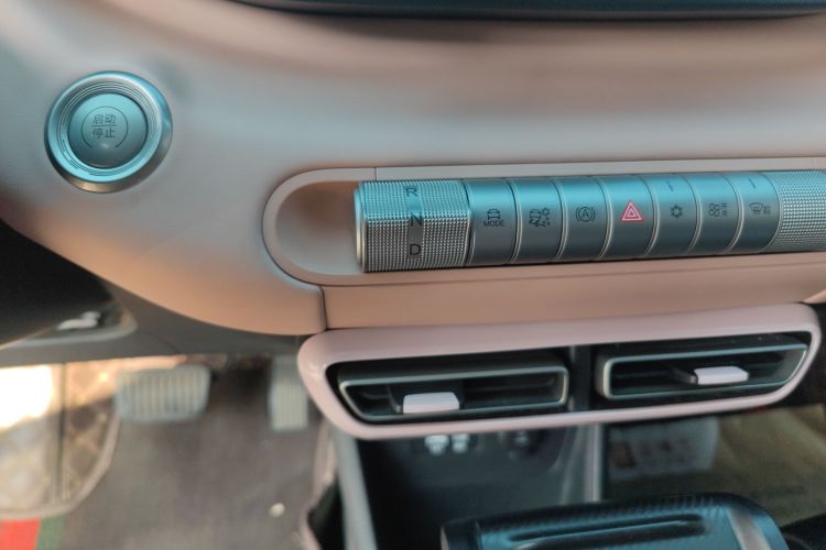 比亚迪 海鸥 2025款 305km 活力版中控内饰18