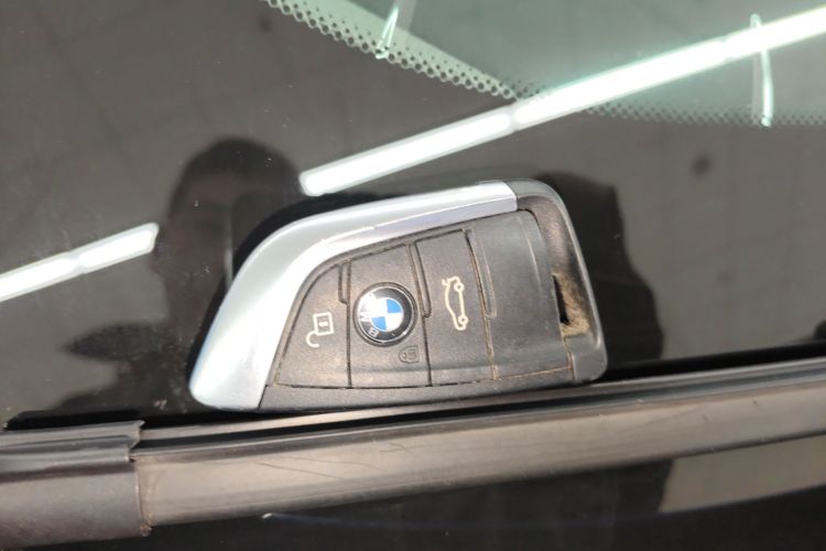 宝马1系 2020款 120i M运动套装中控内饰7001