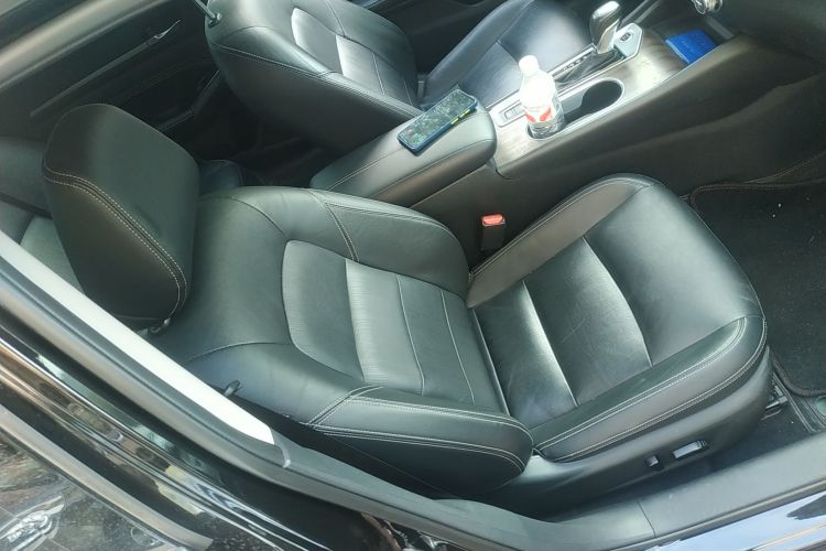 日产 天籁 2021款 2.0L XL 舒适版局部细节41