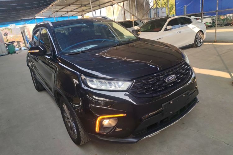 福特 2020款 领界S EcoBoost 145 CVT铂领型车身外观3